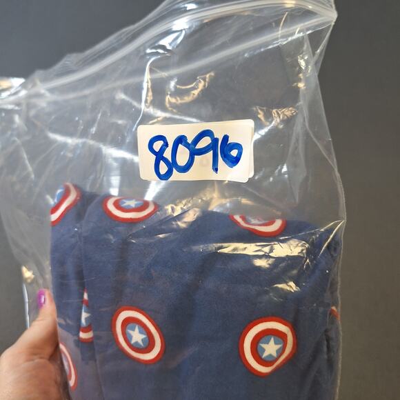 Her Universe Marvel Captain America Shield Women's Size MD Skirt Suspender Blue - Picture 8 of 8